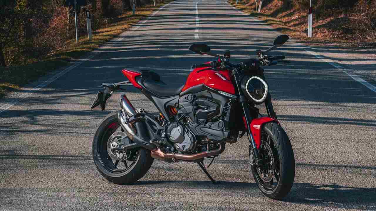 Ducati Monster 2025: Powerful 937cc engine for just ₹ 12.95 lakh