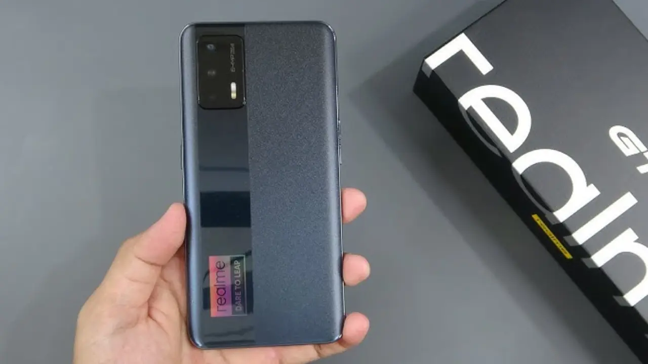 Realme 14 Pro Max – Phone with 7000mAh battery and 50MP camera for just ₹34,999