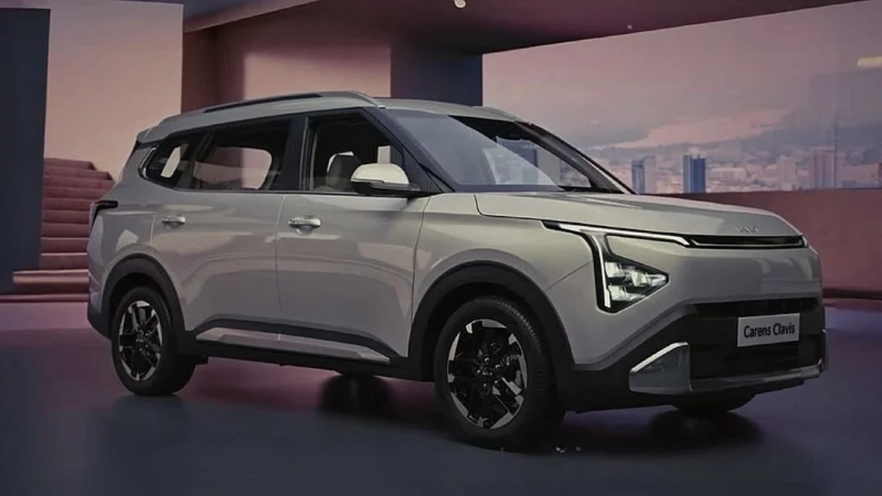 Kia Carens Clavis EV: Electric SUV with 490KM range and powerful features for ₹ 17 lakh