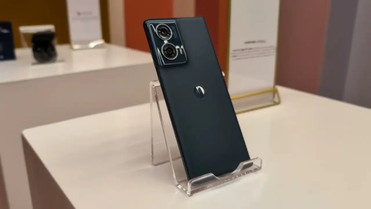 Motorola Edge 50 Fusion: A powerful phone with 50MP camera and 60W fast charging for just ₹36,000