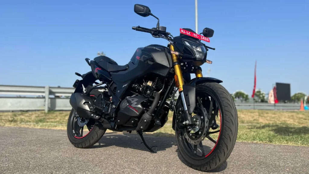 Hero Xtreme 160R 4V: Get this stylish bike with powerful 163cc engine for just Rs. 1.27 lakh