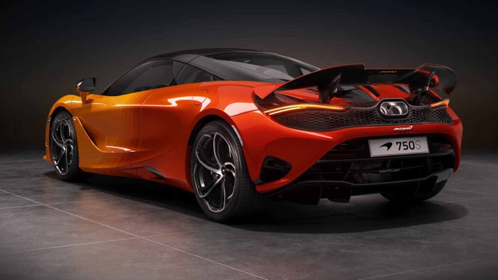 McLaren 750S which accelerates from 0 to 100kmph in just 2.8 seconds is priced at ₹5.91 crore.