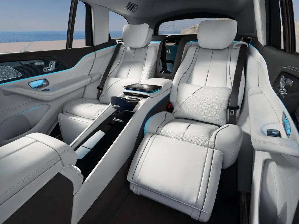 Want power, luxury and space? The Mercedes-Benz GLS makes every car look pale