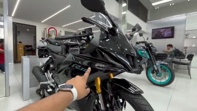 Yamaha R15 V4: Get a bike more powerful than KTM without down payment, in EMI of just ₹3,200!