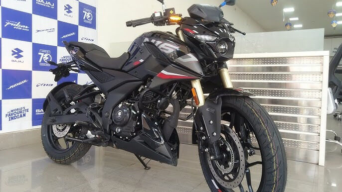 Bajaj Pulsar N160 2025 launched – now gets better performance, new digital console and powerful streetfighter look!