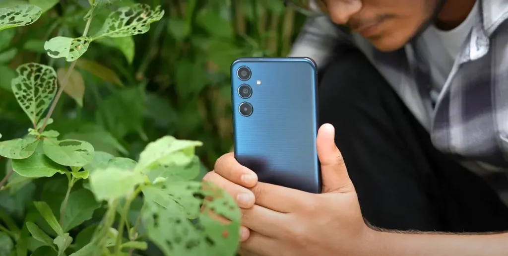Samsung M35 5G launched at ₹12,490 – with 250MP camera and 200W charging