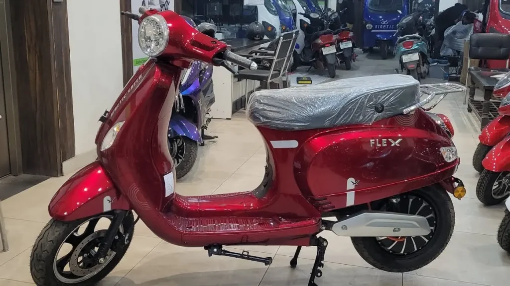Kinetic Green Flex: Starting at ₹ 1.09 lakh, scooter with stylish looks and 120KM range
