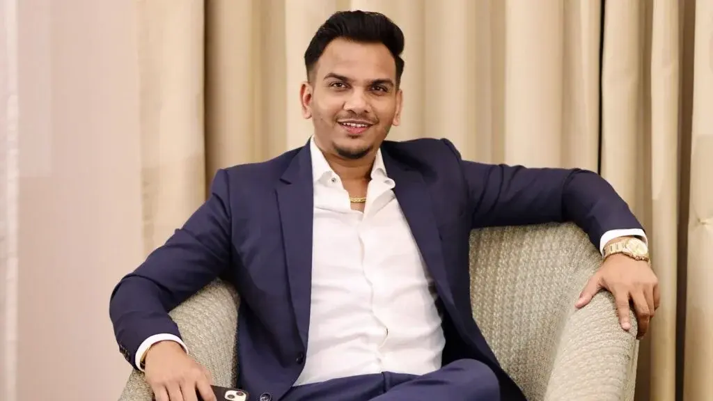 Satish Kushwaha Net Worth 2025: How much is his income and the story of his digital journey?