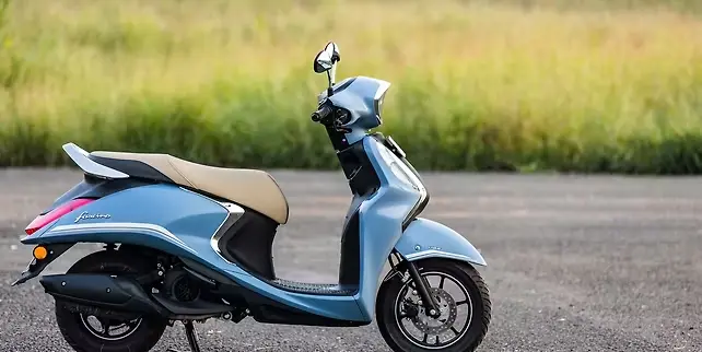 Yamaha Fascino 125 Fi Hybrid: Launched with new colours, powerful features and great performance