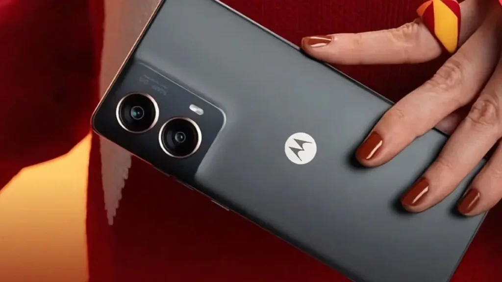 Motorola S50 Neo: 6.7-inch P-OLED display, 12GB RAM and 5000mAh battery, price ₹45,999