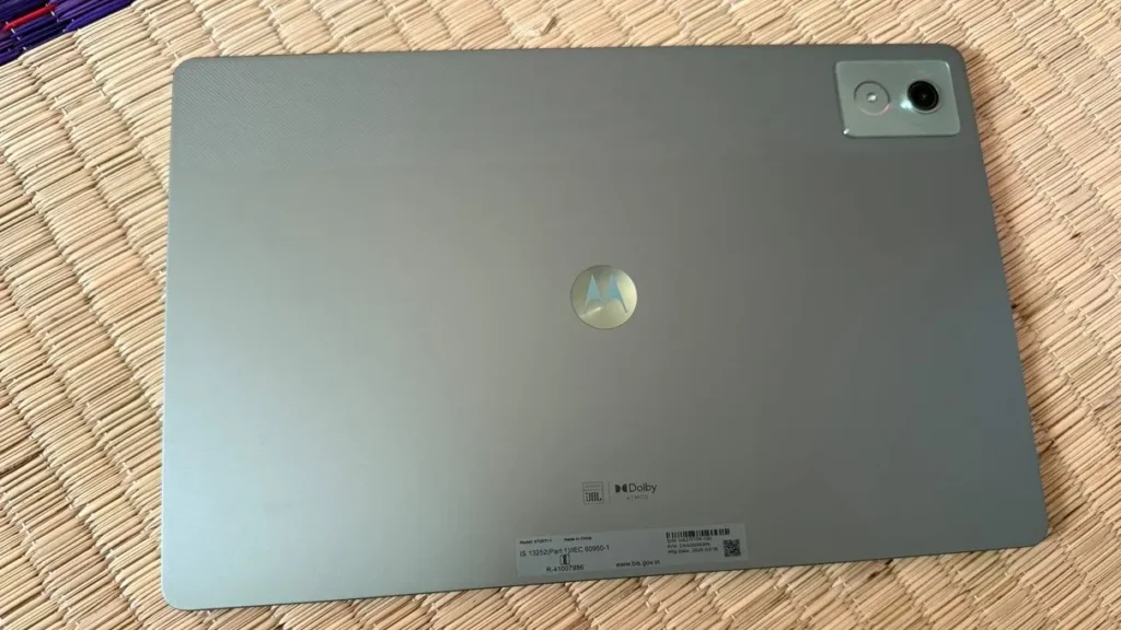 Motorola Moto Pad 60 Pro: Premium tablet with powerful performance and stylish design