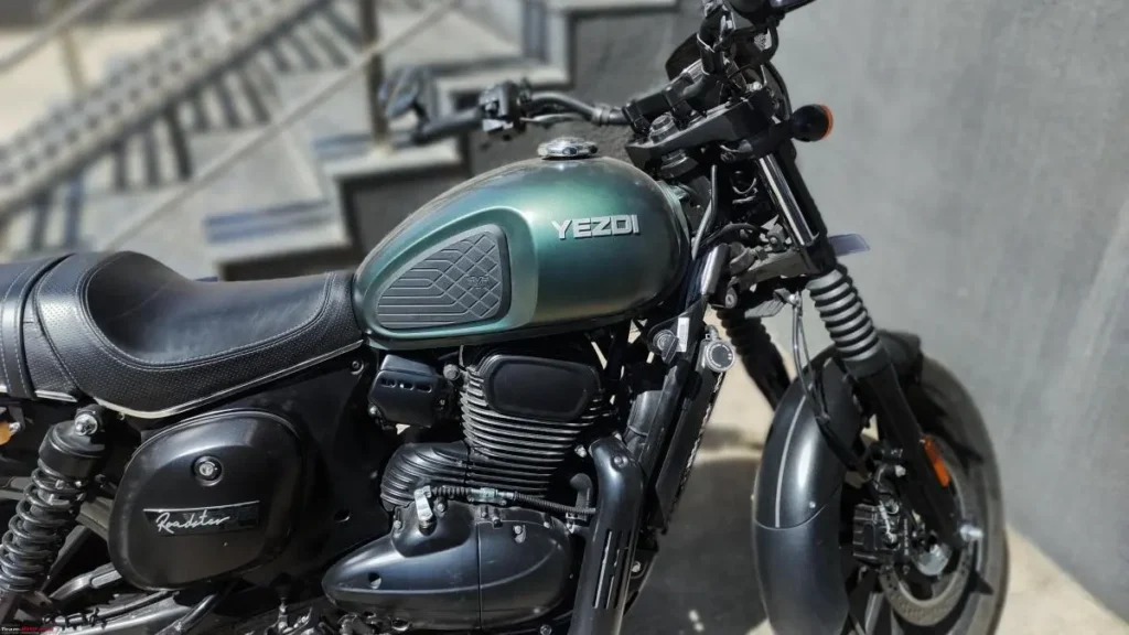 Royal Enfield Meteor 350 vs Yezdi Roadster